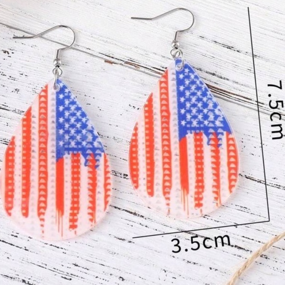 NEW American Flag dangle Earrings USA - Boutique - Picture 4 of 5